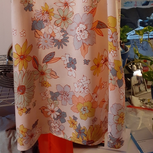 Blouse/Lingerie - Picture 2 of 6